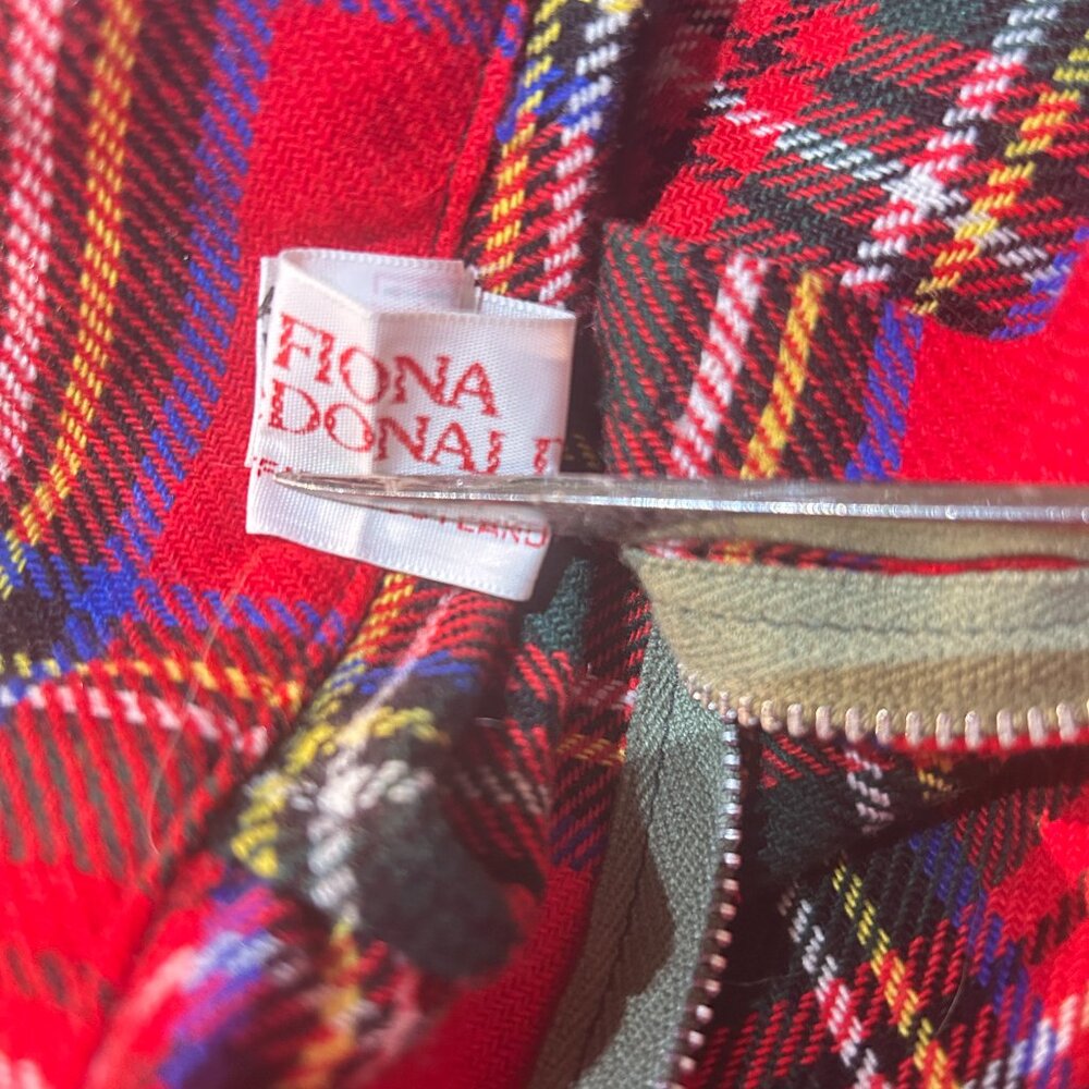 Fiona‎ McDonald Vintage Scottish Plaid Wool Poncho Youth S Fringe Capelet Preppy - Picture 5 of 8